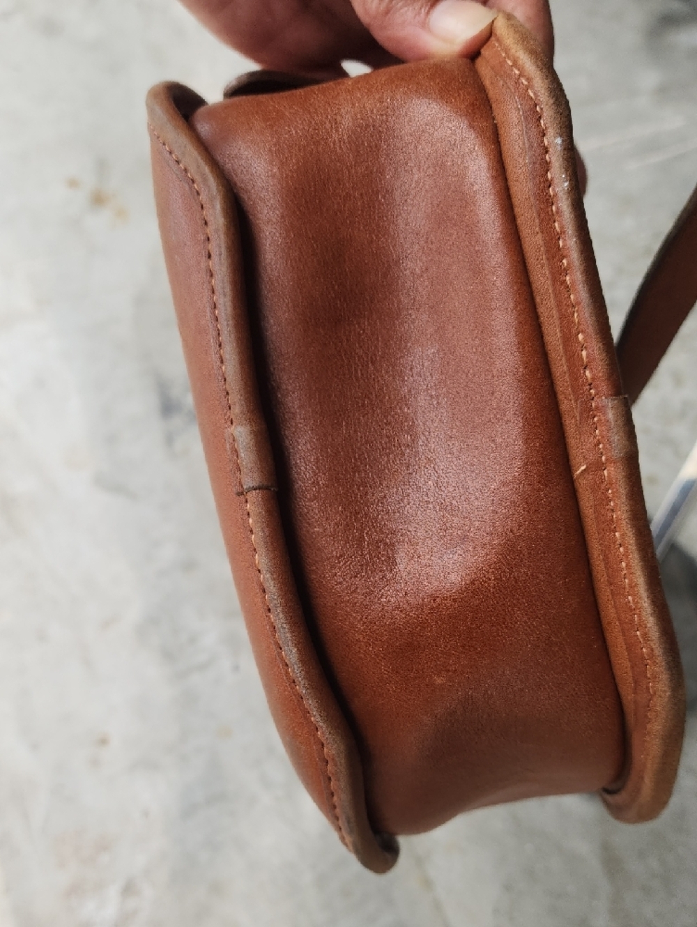 Coach Vintage Canteen Leather Tan Round Crossbody Bag - Picture 7 of 16